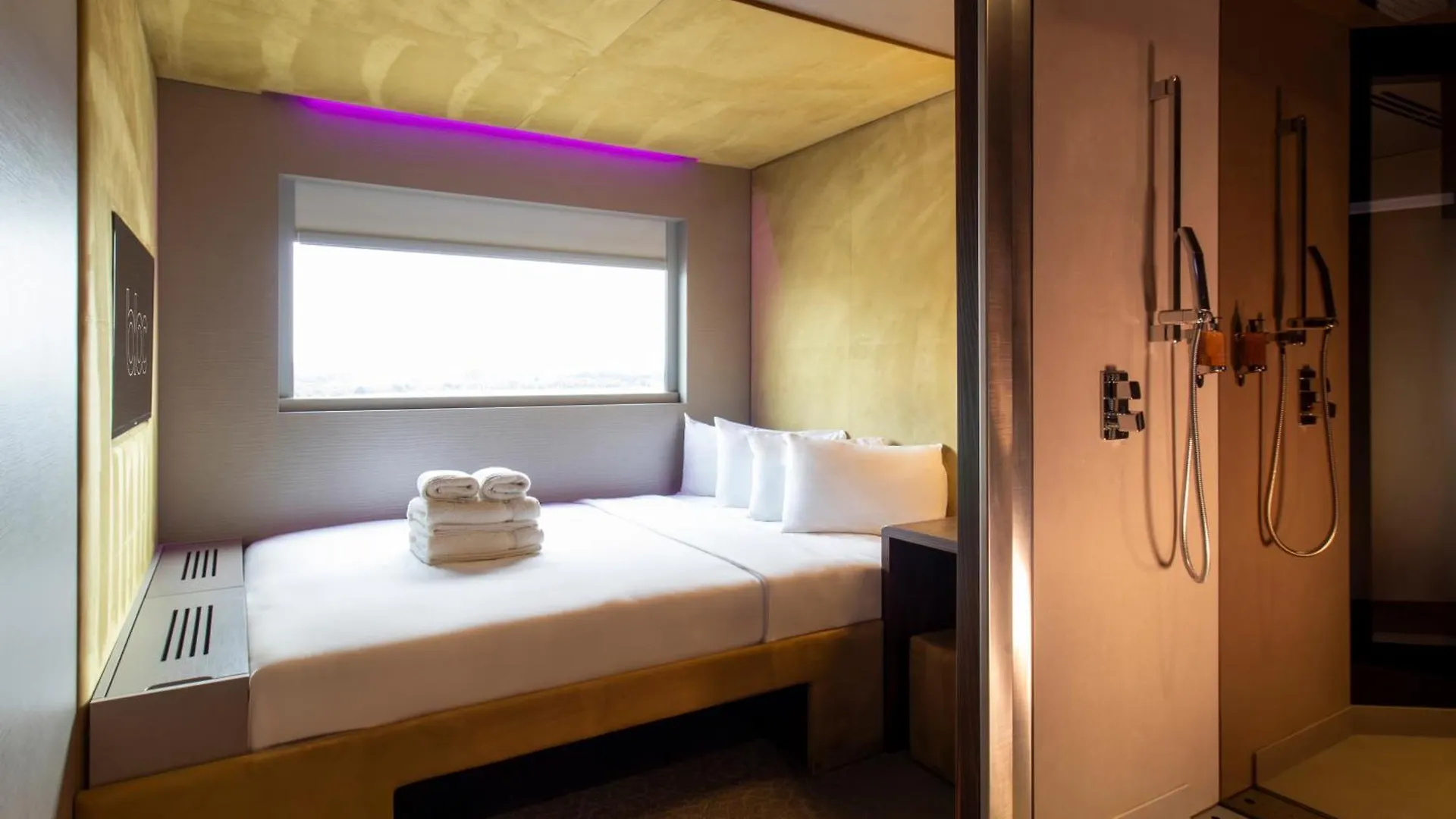 הורלי Bloc Hotel London Gatwick Airport
