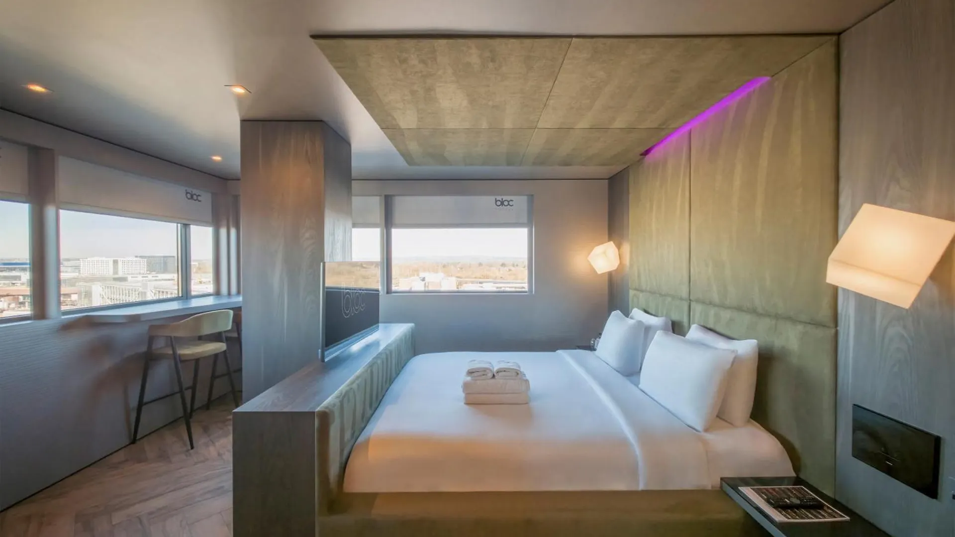 Bloc Hotel London Gatwick Airport Horley